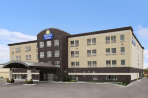 Days Inn & Suites by Wyndham Winnipeg Airport Manitoba, Winnipeg